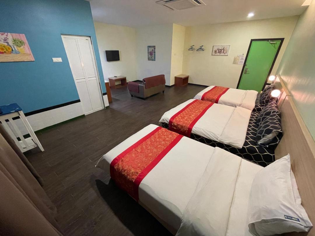 N&L Hotel 쿠알라트렝가누 외부 사진