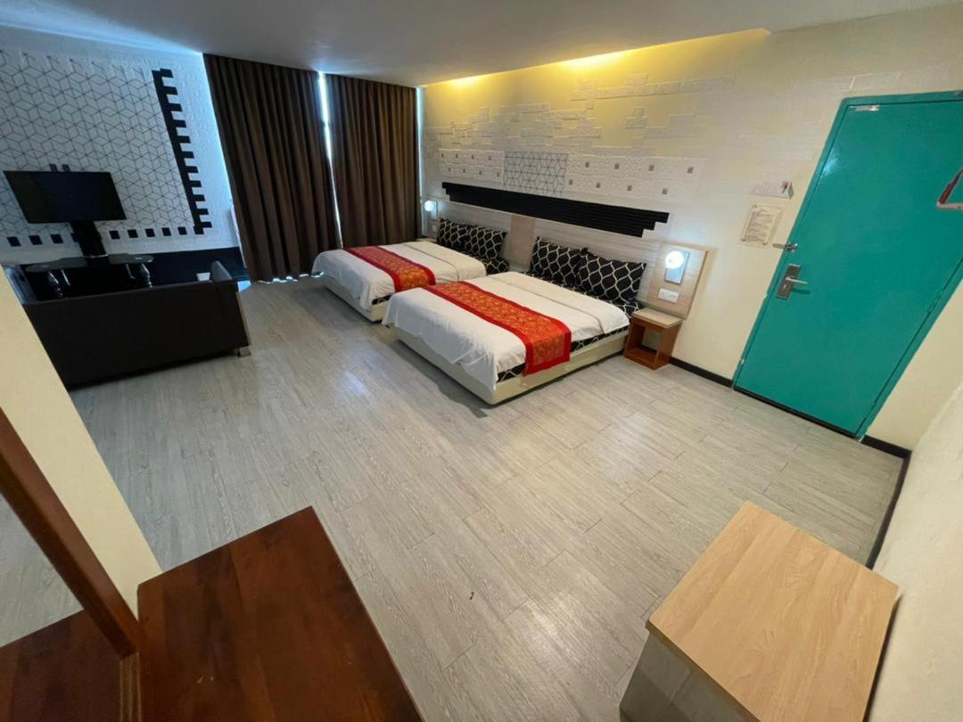 N&L Hotel 쿠알라트렝가누 외부 사진
